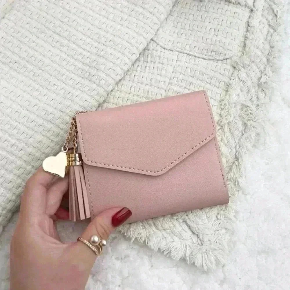 ⚠️Clearance Pink Heart And Tassel Wallet / Cardholder - Picture 3 of 4